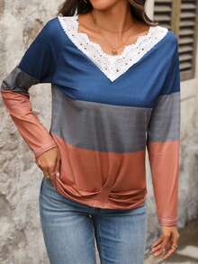 EMERY ROSE Lace Decorated V-Neck Color Block Long-Sleeved T-Shirt - Multicolor - View 5