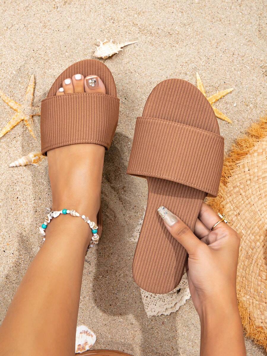 Women's Summer Flat Slipper, Elegant & Fashionable Brown Color For Spring & Summer