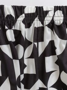 SHEIN 幾何圖案無袖背心上衣和裙子 - 黑與白 - 查看 5
