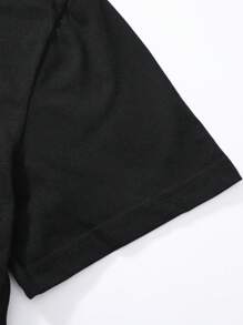 Manfinity EMRG Men's Crew Neck T-Shirt With Slogan And Pigeon Printed Design