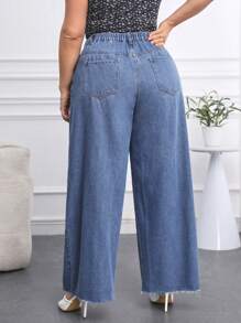 SHEIN Privé Plus Size Women's Jean Pants With Pockets - Medium Wash - View 2