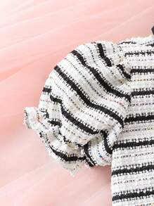 SHEIN 2pcs Baby Girl Elegant Textured Stripe Summer Outfit Set - Multicolor - View 3