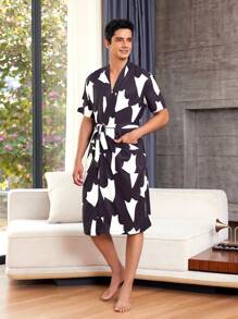 FamilyFrolics Men's Short Sleeve Robe With All-Over Print, Home Clothes - Black - View 1