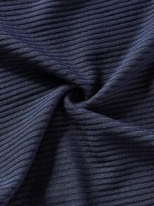 SHEIN VCAY Conjunto De Dos Piezas Para La Playa, Top Camiseta De Punto Sólido Con Cuello En V Y Pantalones Cortos De Liguero Estampado De Plantas Tropicales - Multicolor - Ver 6