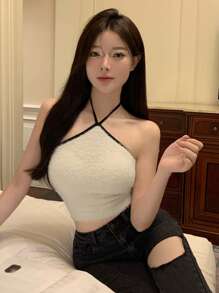 DAZY Contrast Trim Fluffy Halter Top