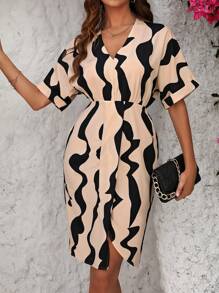 SHEIN Clasi Women's Geometric Print Short Sleeve Dress