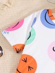 SHEIN Tween Mädchen Face Print Kurzarm-T-Shirt + Cargohose 2 Stück Outfit