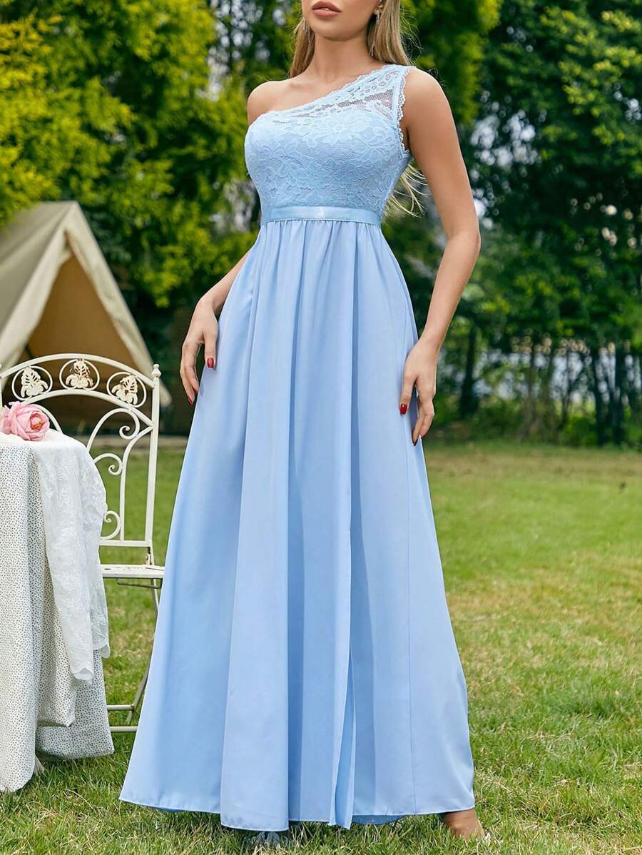 SHEIN Belle فستان زفاف من الدانتيل بقصة واحدة على الكتف بتصميم واسع بواسطة تصميم مزيج الدانتيل والتفاصيل المميزة - أزرق فاتح اللون - مشاهدة 1