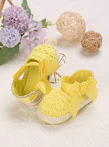 1pair Fashionable And Simple Flat Shoes For Infants And Toddlers