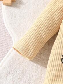 Newborn Baby Girl Cotton Padded Ribbed Printed Long Sleeve Hooded Jumpsuit - Apricot - View 3