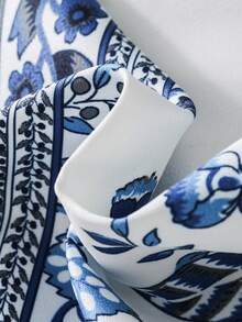 SHEIN 年輕女孩風格的宮廷風藍白瓷印花裙,有精緻的細節設計 - 彩色 - 查看 4