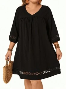 SHEIN LUNE 大尺寸純色蕾絲拼布連身裙 - 黑色 - 查看 5