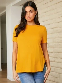 SHEIN Camisa Suelta Holgada De Manga Corta Para Maternidad De Color Sólido Con Detalle De Botones En El Cuello Redondo