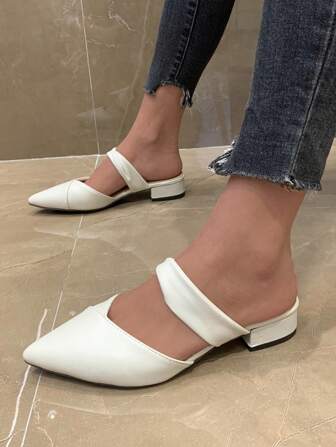 女士扭結細節尖頭優雅白色平底穆勒鞋