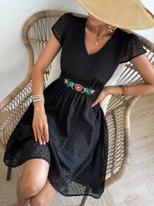 Chiquease V-Neck Floral Embroidery Jacquard Dress - Black - View 5