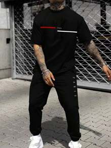 Manfinity Roughcore 男士大码休闲字母巴黎印花短袖 T 恤和裤子外出套装 - 黑色 - 查看 1