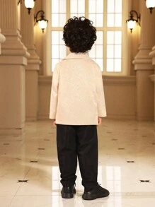 Souflis Souflis 年轻男孩绅士 2 件套 - 纹理翻领西装外套 + 正装裤，优雅服装，适合生日派对、婚礼、洗礼、周年纪念、圣诞节、万圣节 - 米色 - 查看 2