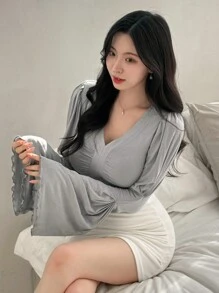 DAZY Ladies' Solid Color Pleated Bell Sleeve T-Shirt Long Sleeve Women Tops