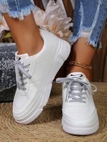 女款白色英式綁帶運動鞋,圓頭低筒平底滑板鞋,時尚透氣防滑學生鞋 - 白色 - 查看 3