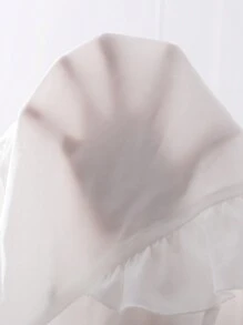 SHEIN Blusa con mangas de vuelo y shorts holográficos para niña preadolescente - Multicolor - Ver 8