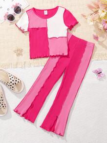 SHEIN 女童運動街頭風格針織撞色圓領短袖 T 卹 & 喇叭褲套裝 - 玫紅色 - 查看 3