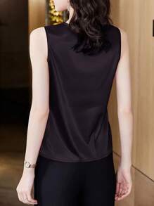 SHEIN Clasi Top Sin Mangas Regular Con Ribete De Encaje Y Cuello En V De Talla Grande