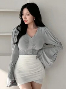 DAZY Ladies' Solid Color Pleated Bell Sleeve T-Shirt Long Sleeve Women Tops