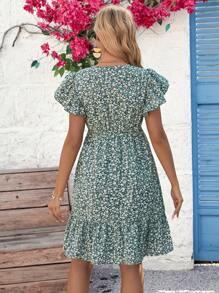 SHEIN Robe De Maternité À Imprimé Floral Avec Ourlet Volanté