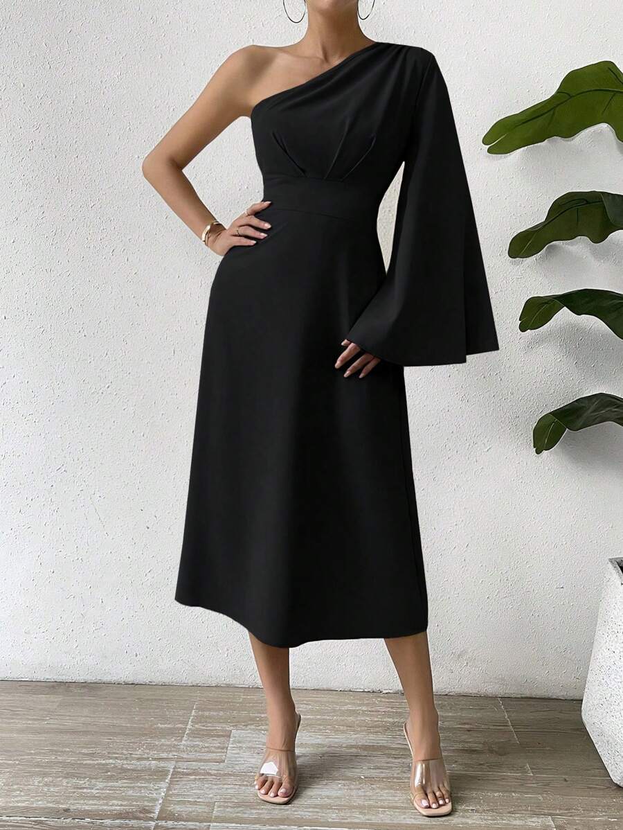 Chiquease Ein-schulter Kleid Mit Ausgestellten Ärmeln - Schwarz - Übersicht 1
