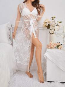 Women's Romantic Perspective Lace Robe - White - View 1