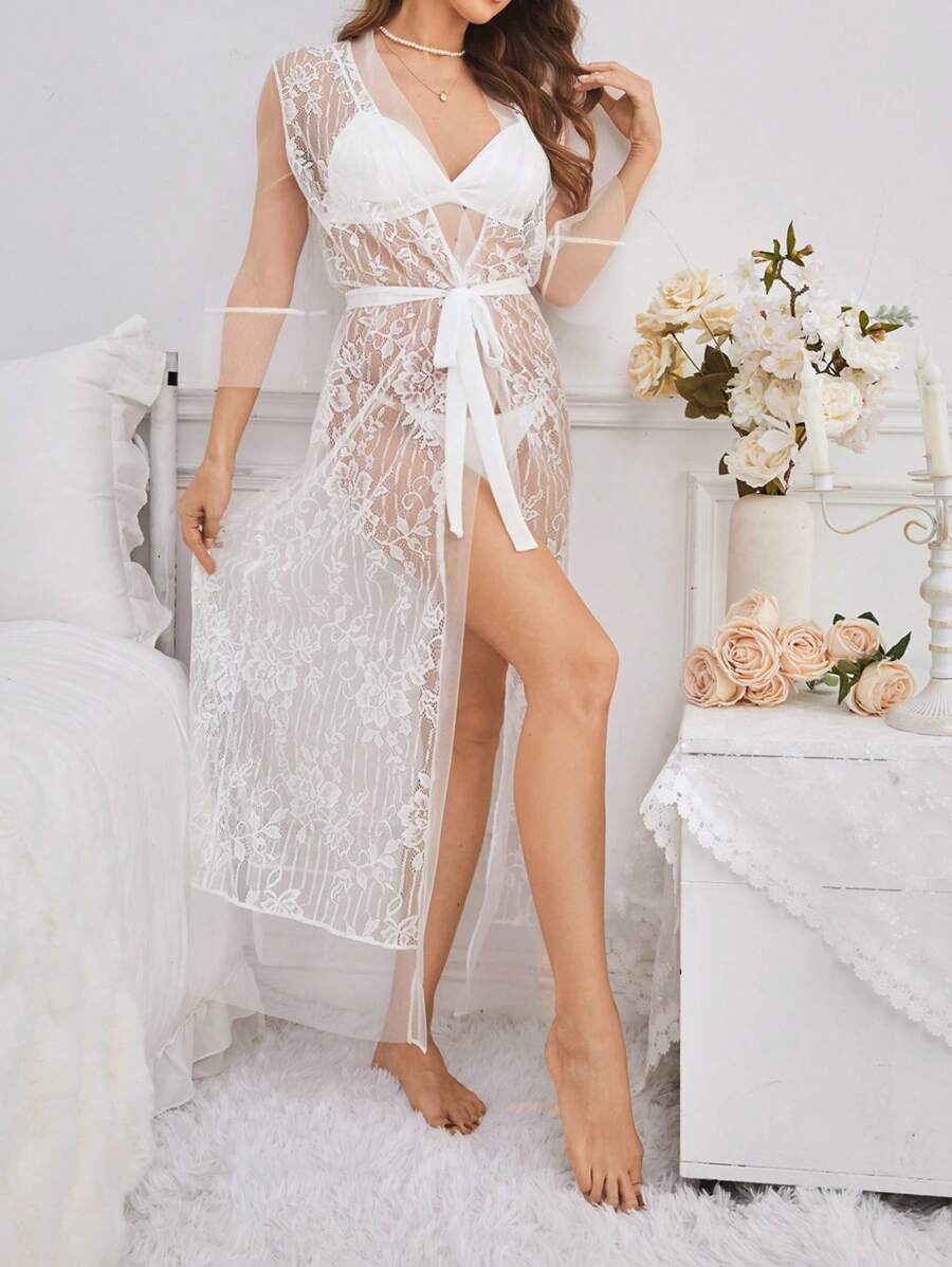 Women's Romantic Perspective Lace Robe - White - View 1