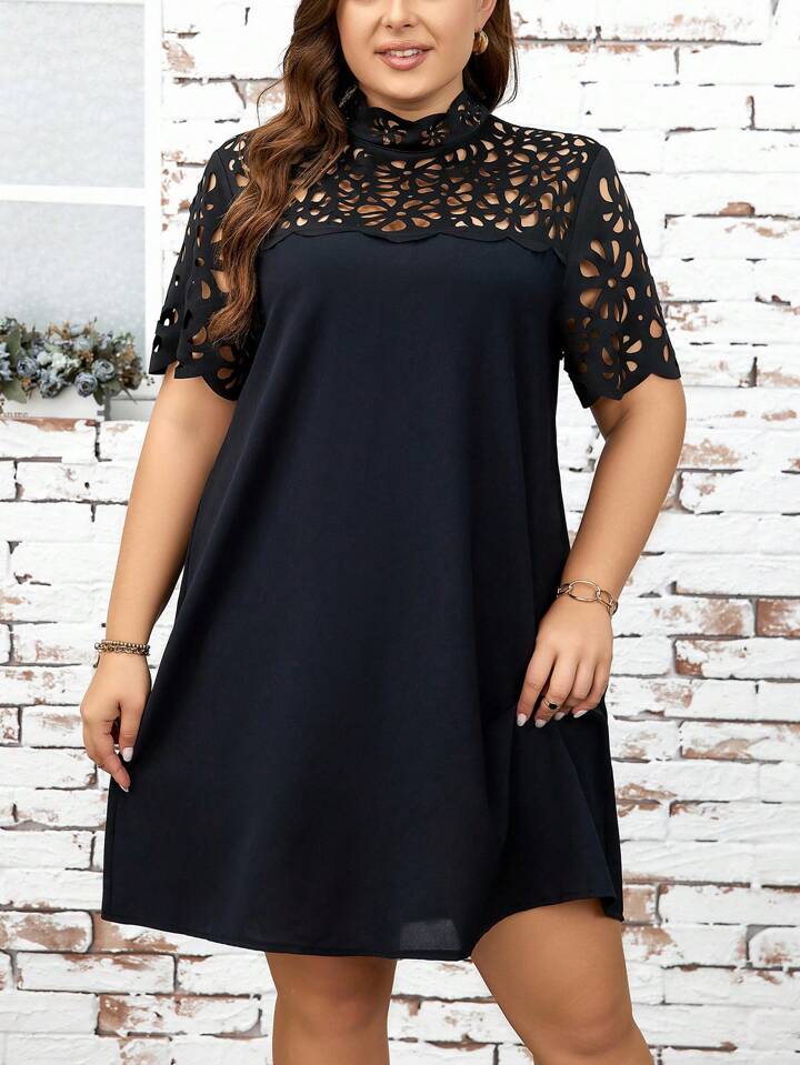 SHEIN Clasi プラスサイズのレディースレーススプライススタンド