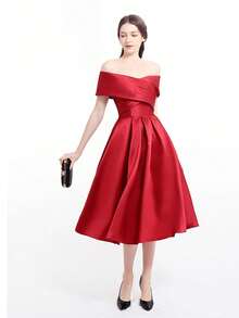 Solid Color Off-Shoulder Pleated Ball Gown Dress - Red - View 5