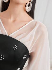 Modelyn Vestido De Malla De Manga De Lámpara Con Imitación De Perlas Decoradas Para Mujer - Blanco y Negro - Ver 5