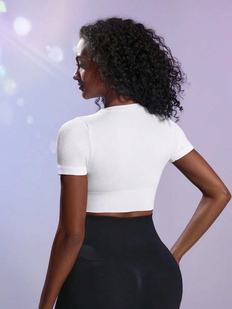 Solid Slim Fit Crop Sports T-Shirt