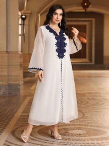 Al Najma Plus Size Lace Patchwork High-Low Hemline Notched Collar Dress, Modest Kaftan - White - View 7