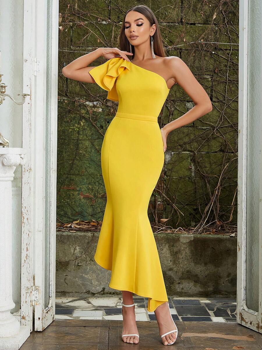 女性簡約性感一字肩蝴蝶結貼身修身人魚長洋裝