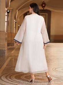 Al Najma Plus Size Lace Patchwork High-Low Hemline Notched Collar Dress, Modest Kaftan - White - View 2