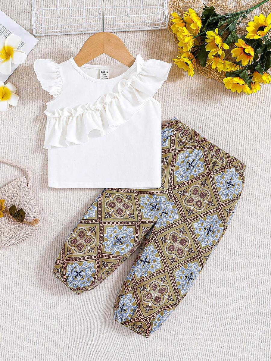 SHEIN Conjunto de vacaciones para bebé niña con blusa vintage de estampado floral con dobladillo de volantes y pantalones largos - Blanco - Ver 1