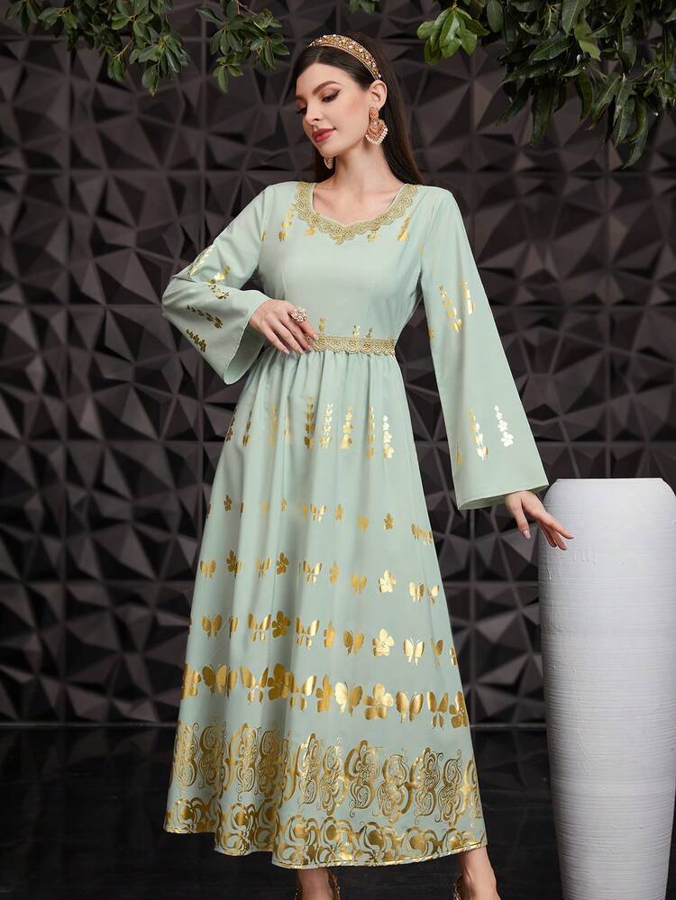 Ladies' Sweetheart Neckline Long Sleeve Dress