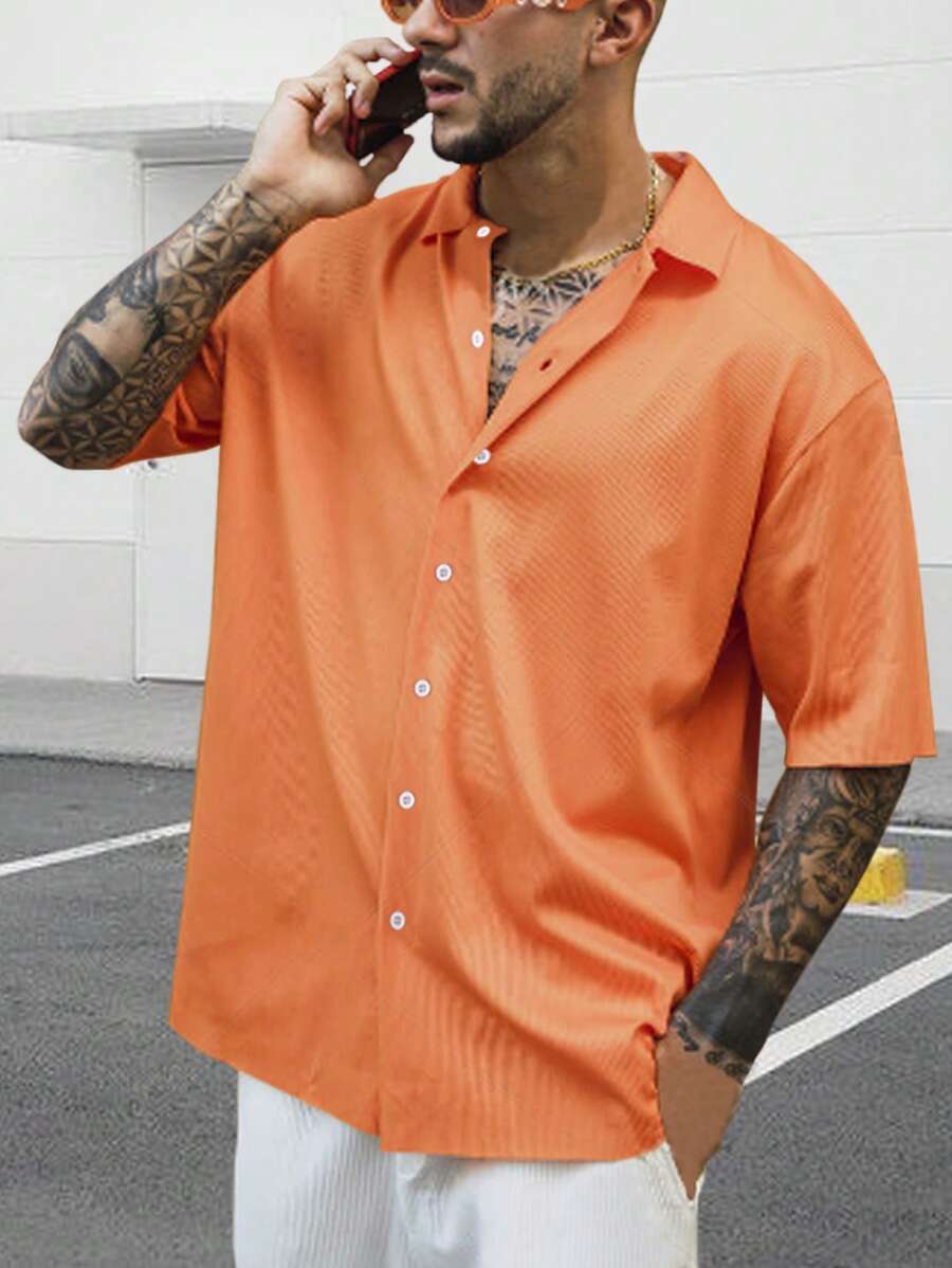 Manfinity Homme Men's Solid Color Short Sleeve Orange Shirt