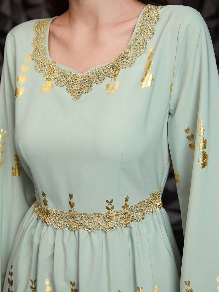 Ladies' Sweetheart Neckline Long Sleeve Dress