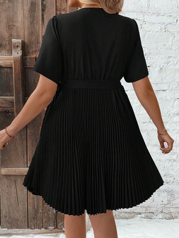 Plus Size Women's Beaded Embellished Pleated Dress