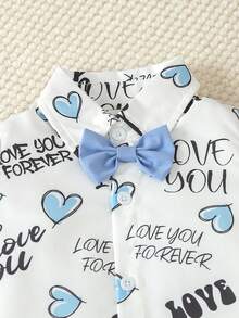 Conjunto De San Valentín Para Bebé Niño, Rompe-camisa Con Estampado De Corazones Y Letras Con Tirantes Shorts De Color Sólido Estilo Caballero - Azul - Ver 3