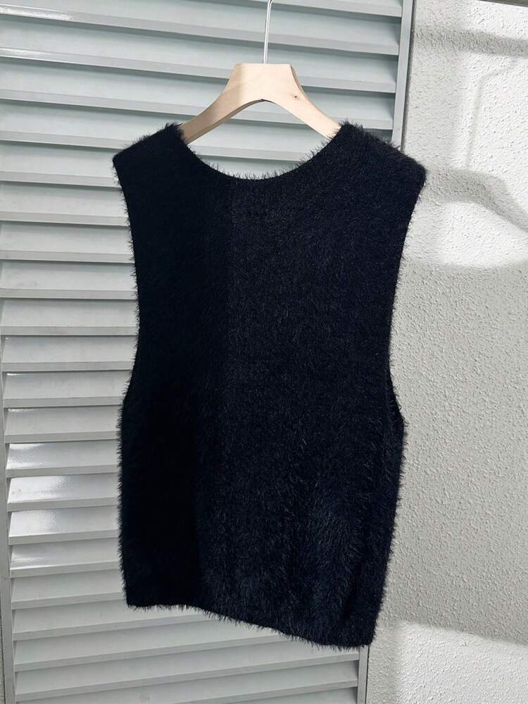 Plus Size Solid Color Knitted Sweater Vest