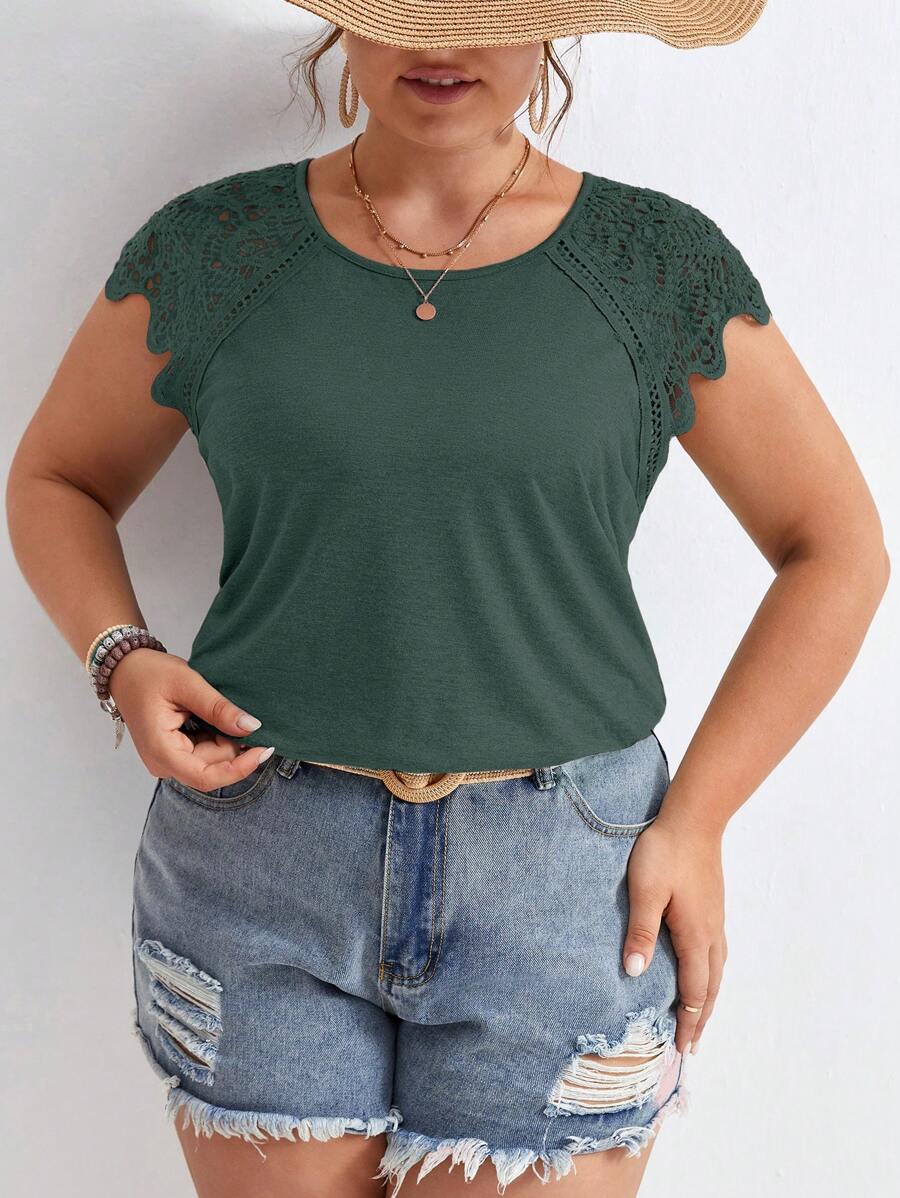 SHEIN Frenchy 大尺碼女蕾絲拼接插肩短袖 T 卹 - 墨綠色 - 查看 1