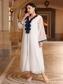 Al Najma Plus Size Lace Patchwork High-Low Hemline Notched Collar Dress, Modest Kaftan - White - View 6