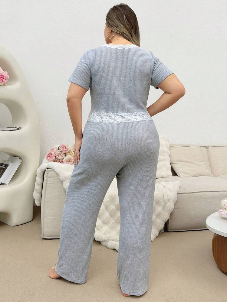 Plus Size Women's Decorative Lace Short Sleeve Pants Pajama Set