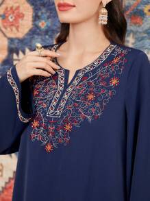 Al Najma 女士刺绣细节缺口领长袖端庄连衣裙，卡夫坦 - 藍色 - 查看 1