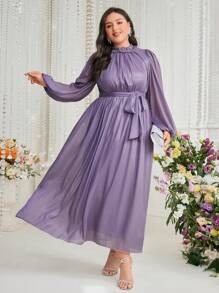 Modelyn 大尺碼純色襯衫領氣球袖連衣裙,適合休閒場合